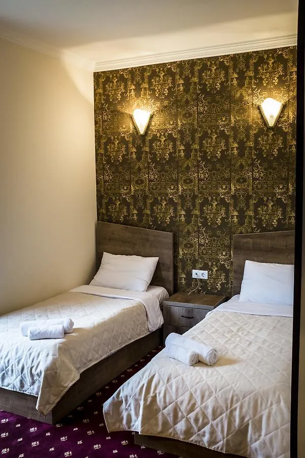Orange Hotel Gonio